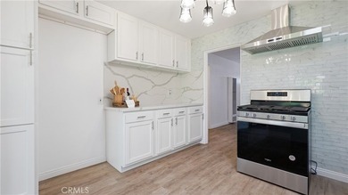 LIVE IN ONE, RENT THE OTHER!! 2 Homes + Large LOT + INCOME - photo 29