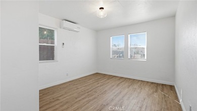 LIVE IN ONE, RENT THE OTHER!! 2 Homes + Large LOT + INCOME - photo 33