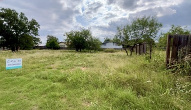 Lake Lot For Sale in Cottonwood Shores, Texas