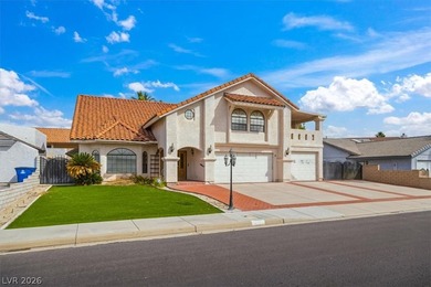 Beautiful custom-built family home designed for both comfort & - photo 3