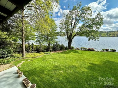 Lake Toxaway Home Sale Pending in Lake Toxaway North Carolina