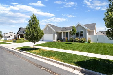 ***OPEN HOUSE SAT 7/25 1-3P*** Welcome home to this spacious - photo 2