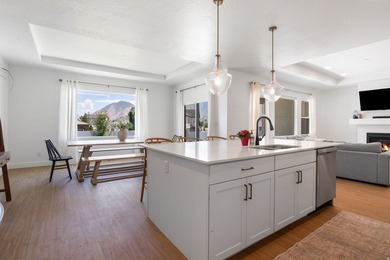 ***OPEN HOUSE SAT 7/25 1-3P*** Welcome home to this spacious - photo 8