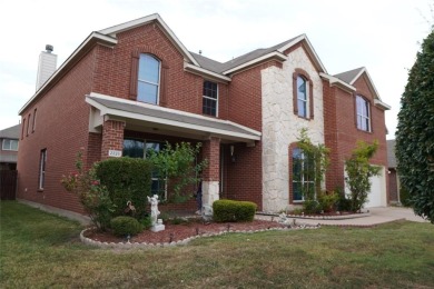 Joe Pool Lake Home For Sale in Grand Prairie Texas