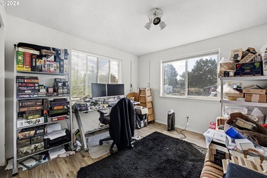 Great investment opportunity! Newer duplex built in 2002. Each - photo 17