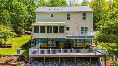 Welcome to 1132 Jamesview Dr, a turn-key oasis offering a rare - photo 30