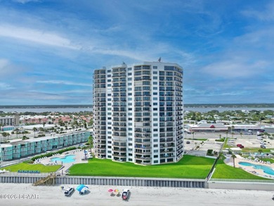 Wake up to breathtaking views from this beautifully furnished - photo 31
