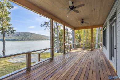 Lake Guntersville Home For Sale in Scottsboro Alabama