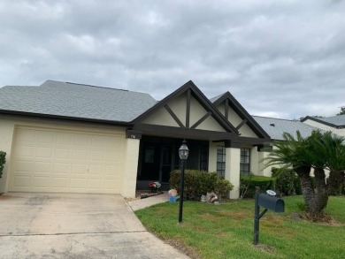 Lake Home For Sale in Palm Harbor, Florida
