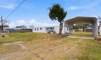 Beautifully Remodeled 3-Bedroom, 2-Bath Manufactured Home on Two - photo 3