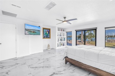 Where Open Water Views Meet Privacy

Positioned at the very - photo 9