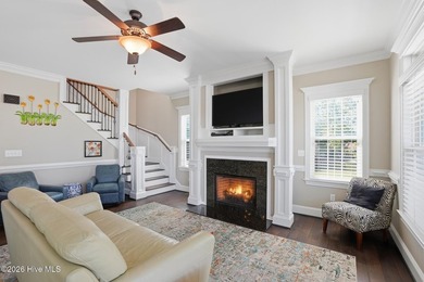 Discover this exceptional custom-built cottage-style retreat - photo 2