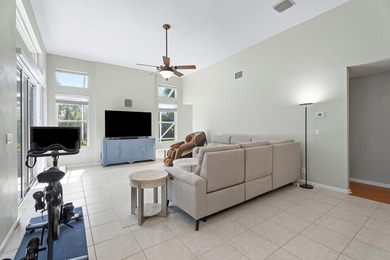 Beautiful & Spacious 4 bed/3 bath 3 car garage POOL home in the - photo 15
