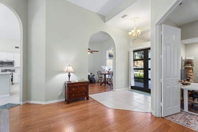 Beautiful & Spacious 4 bed/3 bath 3 car garage POOL home in the - photo 17