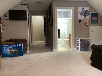 If its space you need, then here's your home. 4 bedrooms with 4 - photo 23