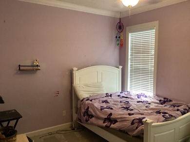 If its space you need, then here's your home. 4 bedrooms with 4 - photo 28