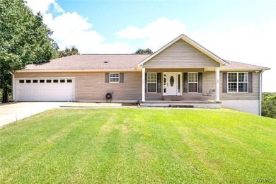 Welcome to your dream lake retreat! This beautifully renovated - photo 4