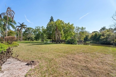 Beautiful & Spacious 4 bed/3 bath 3 car garage POOL home in the - photo 37