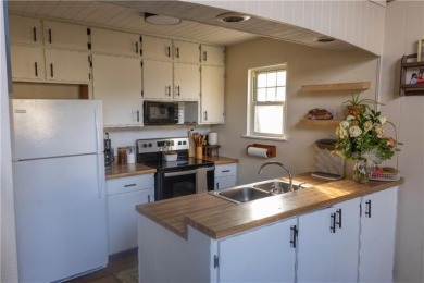 Plenty of Character & Comfort! - photo 7