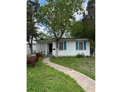 2 bed, 1 bath home offering 800 sqft of potential at 4933 - photo 1