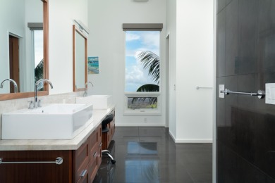 Set in one of Kula's premier Upcountry locations, this nearly 4 - photo 14