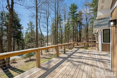 NEW CONSTRUCTION, Located in Kenmure this brand new cottage - - photo 15