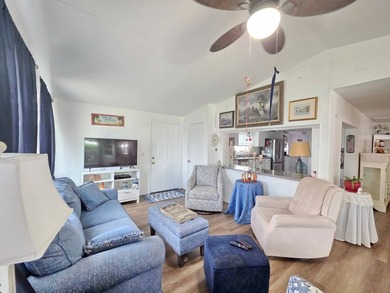 Blue Cypress - 2/2 Updated well-maintained home and spacious - photo 22