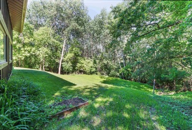 Nestled on two wooded lots just south of Waupaca, this 3BR, 2BA - photo 36