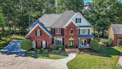 Nestled in a quiet cul-de-sac, welcome home to this gorgeous - photo 42