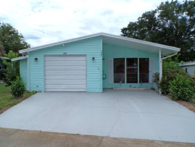 Smith Lake Home For Sale in Belleview Florida