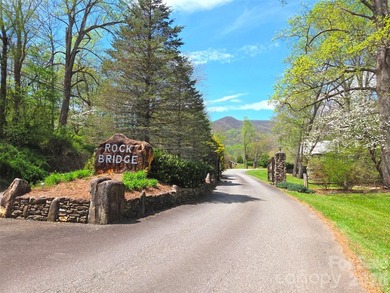 Near the breathtaking Great Smoky Mountains National Park, this - photo 5