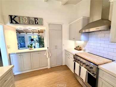 Beautifully updated single story home in a prime location - photo 11