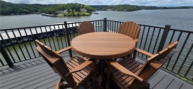 REDUCED! Lake of the Ozarks: Updated top floor condo at the 10mm - photo 16