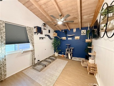 Beautifully updated single story home in a prime location - photo 16