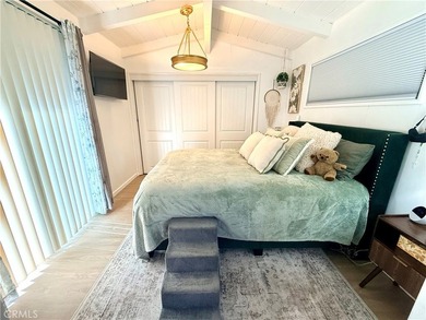 Beautifully updated single story home in a prime location - photo 21