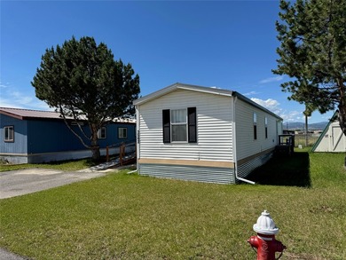 Welcome to 3562 Rainbow Dr, conveniently located within Leisure - photo 2