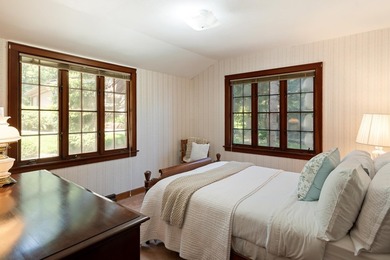 Classic lakefront architecture and timeless craftsmanship define - photo 23
