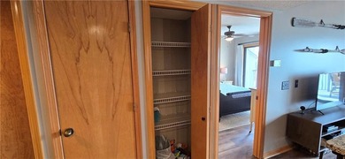 REDUCED! Lake of the Ozarks: Updated top floor condo at the 10mm - photo 27