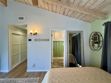 Beautifully updated single story home in a prime location - photo 29