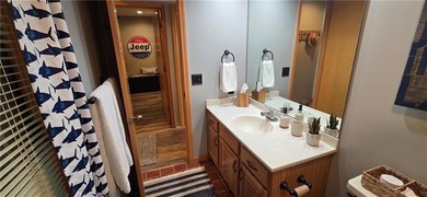 REDUCED! Lake of the Ozarks: Updated top floor condo at the 10mm - photo 36
