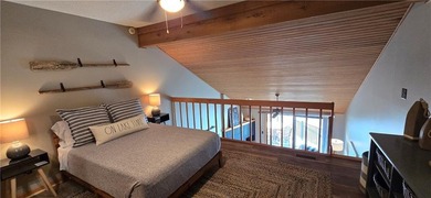 REDUCED! Lake of the Ozarks: Updated top floor condo at the 10mm - photo 38