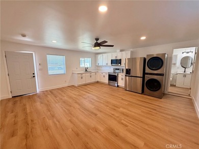 Beautifully updated single story home in a prime location - photo 46