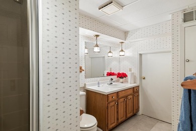 Classic lakefront architecture and timeless craftsmanship define - photo 49