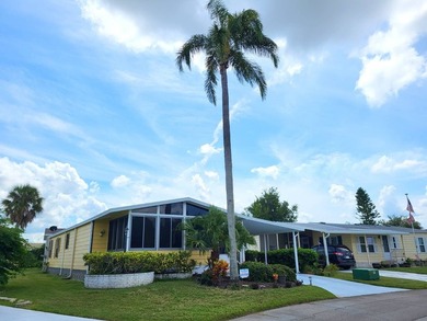 TURN KEY FURNISHED HOME IS ABSOLUTELY PRISTINE AND MOVE-IN READY - photo 1