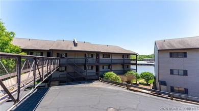 TOP-FLOOR WALK-IN WITH A VIEW! This Harbor Point condo checks - photo 21