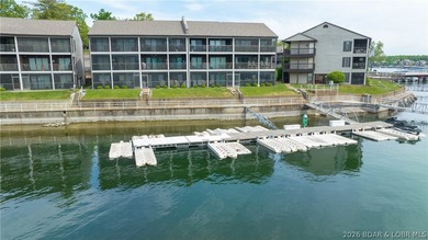TOP-FLOOR WALK-IN WITH A VIEW! This Harbor Point condo checks - photo 22