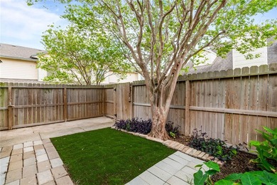 PRICE IMPROVED | THE MANSIONS TOWNHOMES | PRIVATE COURTYARD | 2 - photo 3