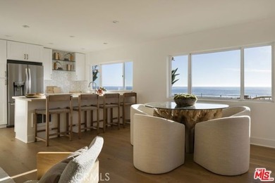 Commanding one of the most prominent corner positions on The - photo 8