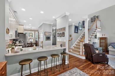Live a carefree lifestyle with resort style amenities right here - photo 2