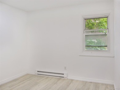 Newly renovated home near the heart of historic Bellport - photo 11